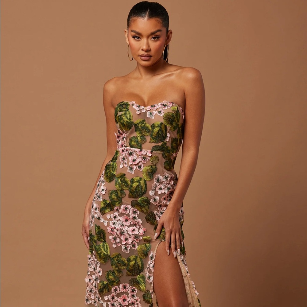 Elodie Floral Embroidered Gown - Pink shear with no lining